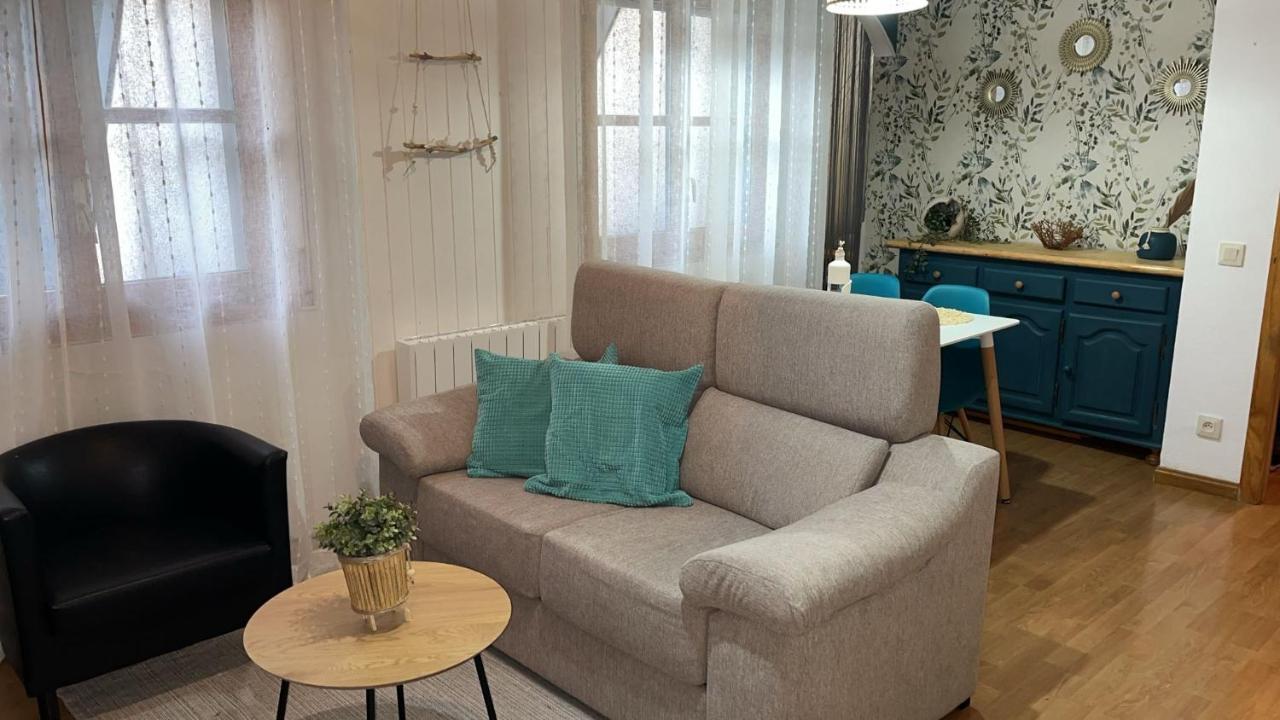 Apartamento Selva Blanca Villanúa Esterno foto
